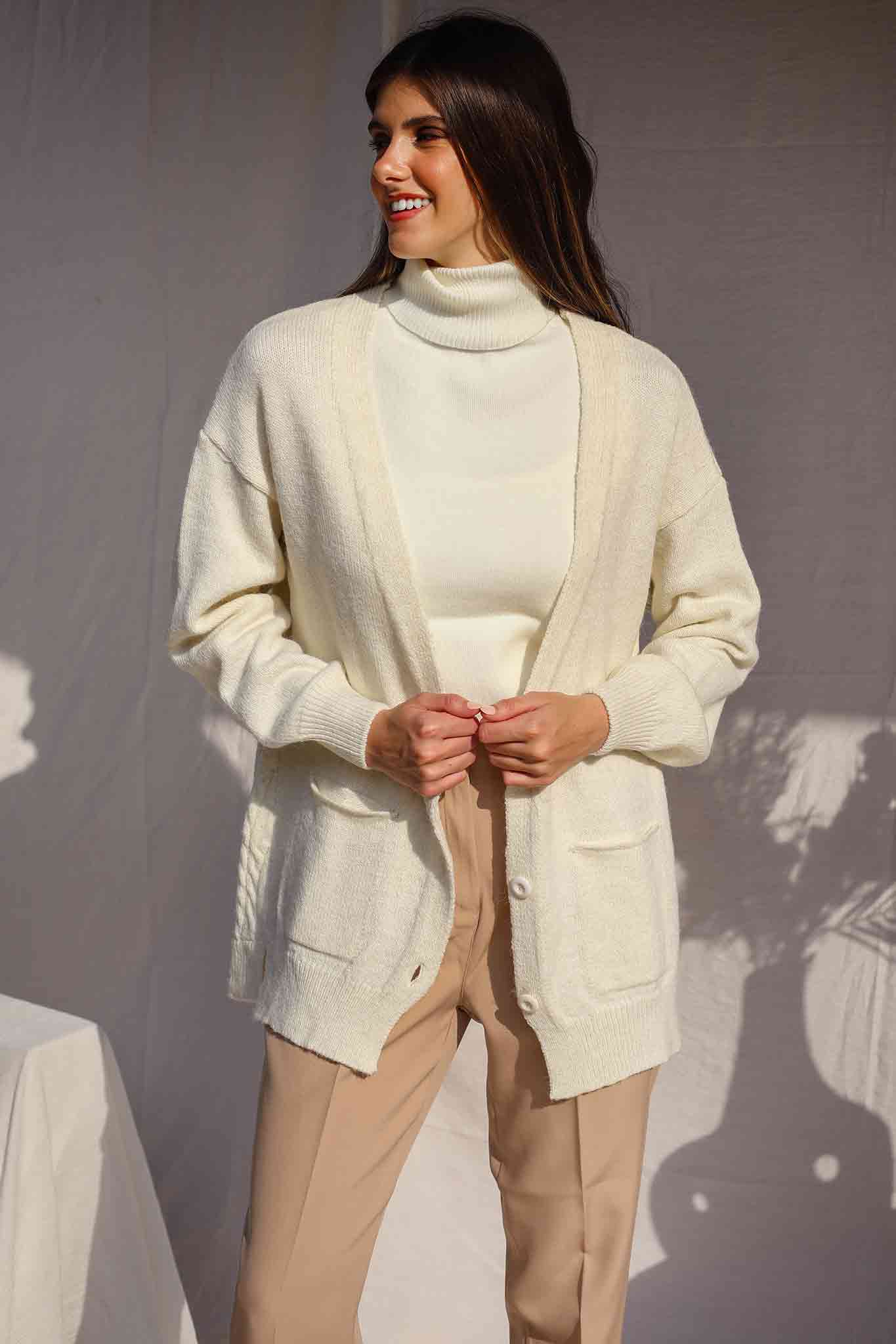 LUX BASIC LONG SLEEVES HIGH NECK IN OFF WHITE