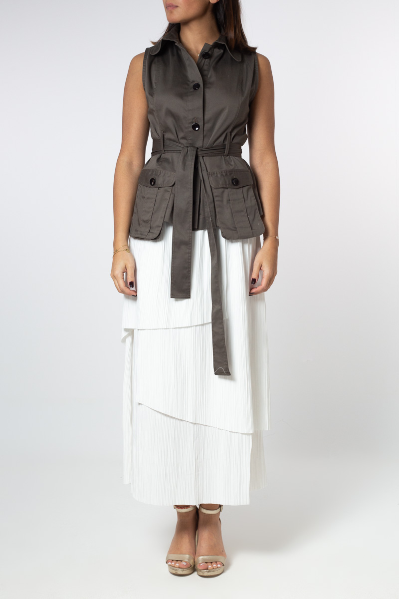 Cut Vest with Puffed Pockets