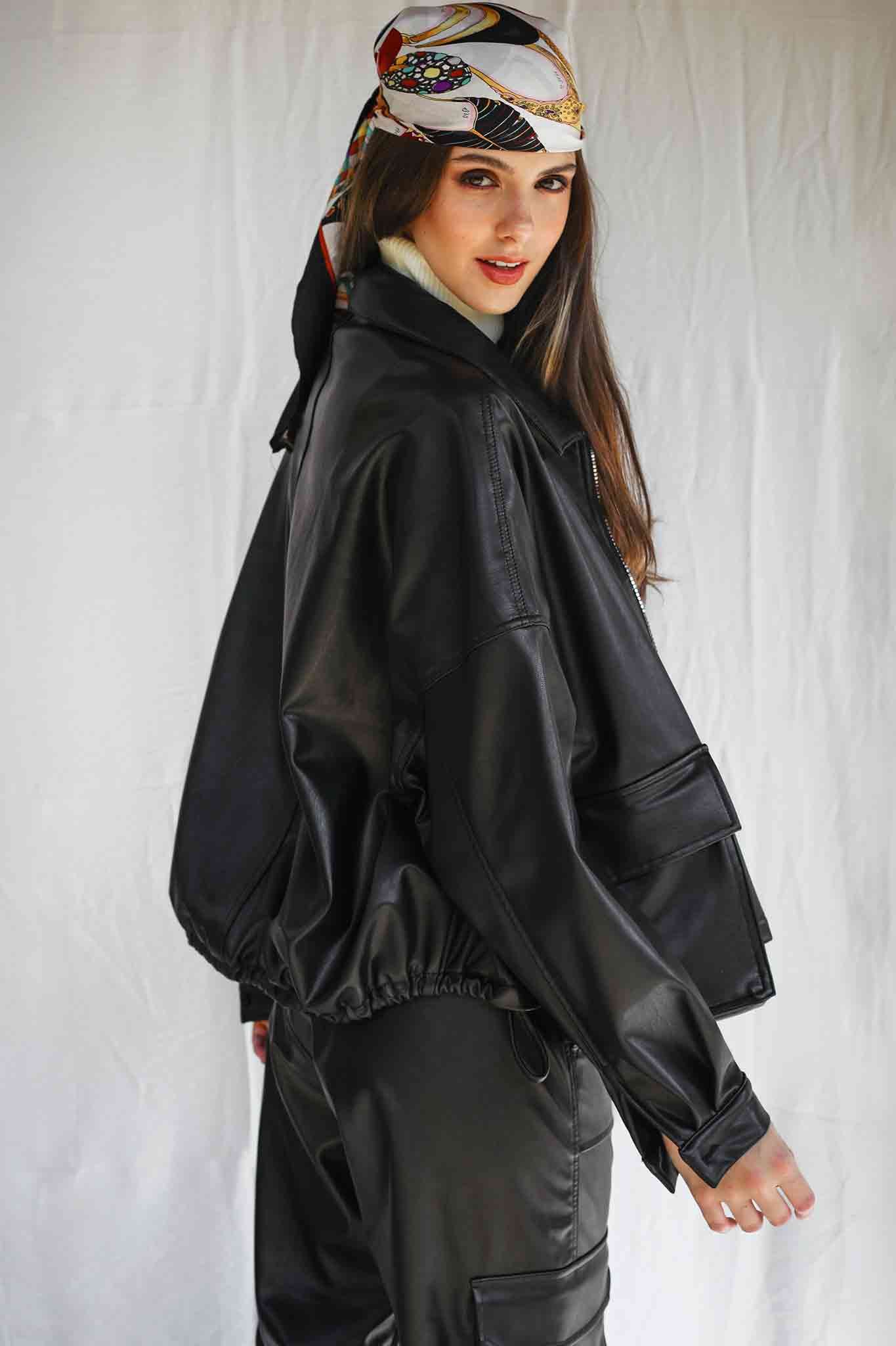 COOL BREEZE  LEATHER JACKET IN BLACK