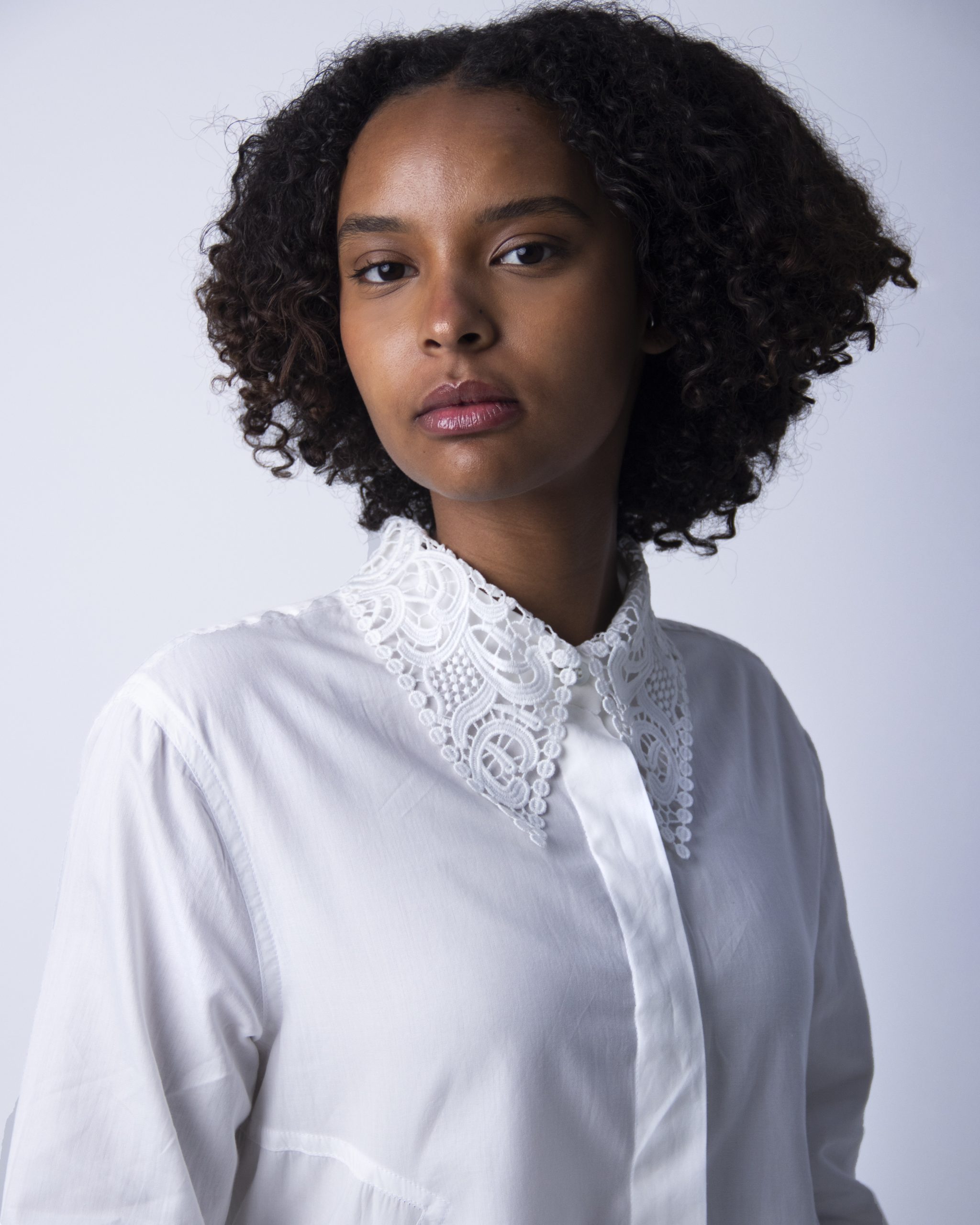 WHITE SHIRT WITH GUIPURE COLLAR – Camicie