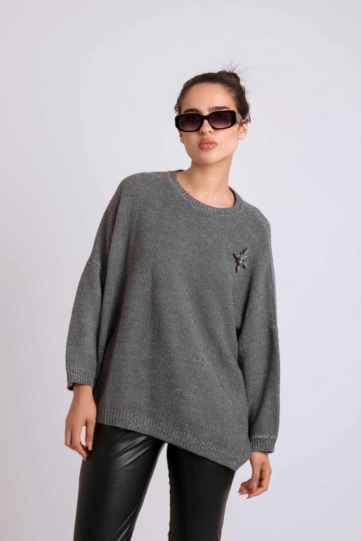 THE METALLIC KNITTED SWEATER IN GREY